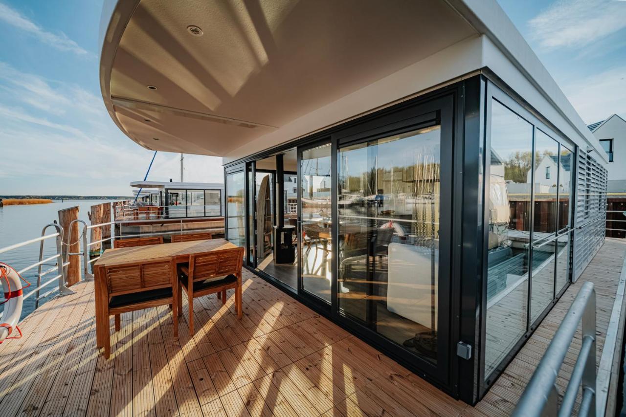 פנמינדה Schwimmendes Ferienhaus "Trinity" Ihr Seahome Auf Der Ostsee מראה חיצוני תמונה